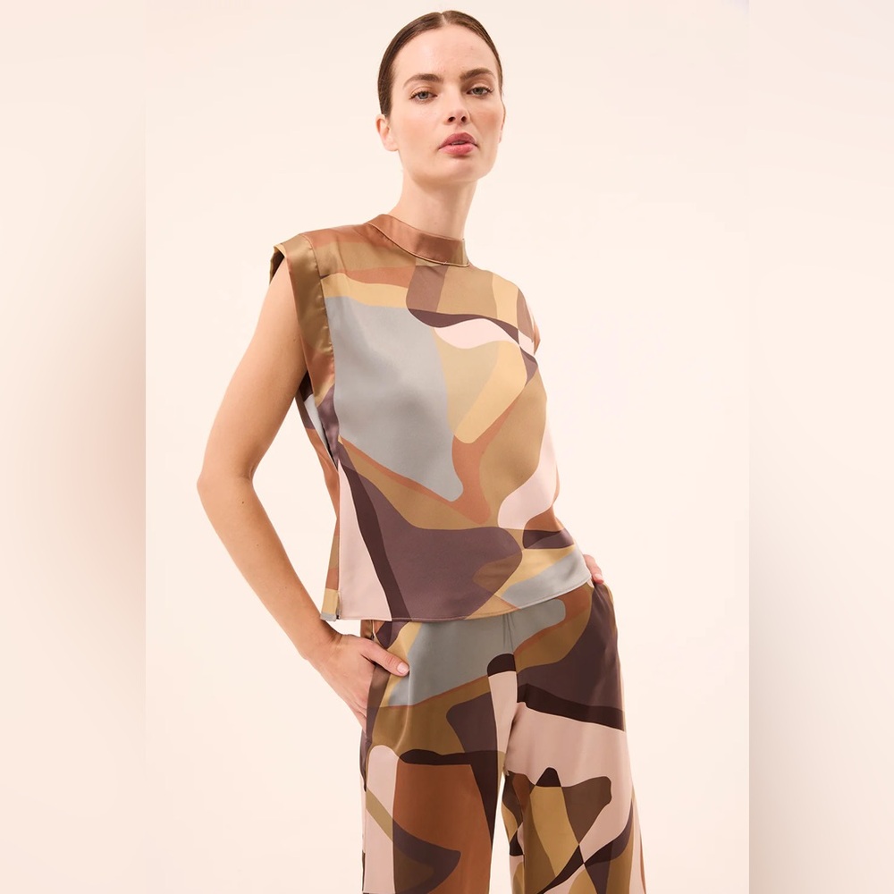 Misa Los Angeles Lucy Top- in Desert Abstract Print - Picture 1 of 5